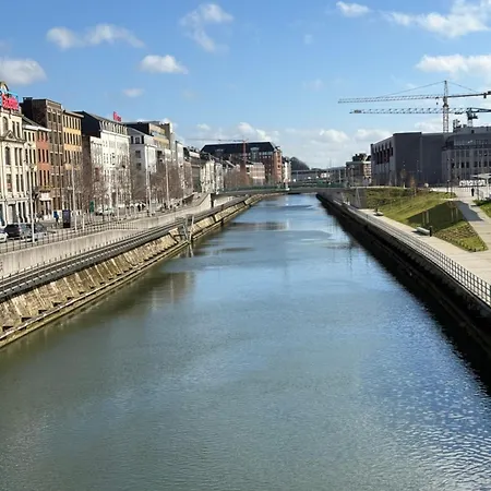 Double アパートホテル